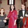 Pianistin Mirella Angeli-Bayerlein (von links), Sopranistin Corinna Wirth und Violoncellist Philipp Kobel präsentieren am Sonntag, 6. April, Werke der Romantik in der Alten Kirche in Wernfeld.