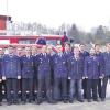 Kreis Schweinfurt (hof)   „Bestanden“, hieß es für 20 Feuerwehrleute aus dem Landkreis. Sie absolvierten den Lehrgang zum Fahrzeugmaschinisten. Drei Wochen lang wurden die Teilnehmer im Ausbildungszentrum der Kreisbrandinspektion in Niederwerrn  in Theorie und Praxis auf ihre Tätigkeit als Maschinisten für Löschfahrzeuge vorbereitet. Die Leitung hatte Kreisbrandinspektor Gottfried Schemm, zu seinem Ausbilderteam gehörten Kreisbrandmeister Martin Helbig, Roland Beyfuß und Jens Michel. Inhalte des Lehrgangs waren die Ausbildung an der Pumpe, Fehlersuche und Wasserförderung über lange Strecken. Außerdem lernten die Teilnehmer Geräte für die technische Hilfeleistung kennen. Zum Abschluss der Ausbildung standen eine praktische Übung und eine schriftliche Prüfung an. Maschinisten für Löschfahrzeuge sind nun Steffen Graf, Marc Herrmann (Werneck), Mario Bayer, Johannes Klenk (Schwebheim), Siegfried Heck, Julian Back (Gernach), Jochen Nöth, André Schirmer (Unterspiesheim), Thomas Weisensee, Werner Rottmann (Eckartshausen), Matthias Krüger, (Donnersdorf), Karlheinz Riegler, Marco Remde (Sennfeld), Marcel Braun, Christian Ganzinger (Gochsheim), Ralf Bretscher (Maibach), Kevin Fotr, Daniel Geißel (Zeilitzheim), Dominik Keller, Thomas Kunzmann (Frankenwinheim). Im Bild die neuen Fahrzeugmaschinisten mit ihren Ausbildern.