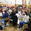 Bad Kissingen (iwi)   Am Sonntag, 4. Mai, um 19.30 Uhr findet in der Wandelhalle ein Jubiläumskonzert im Rahmen der Veranstaltungsreihe Blasmusik am Sonntagabend statt. Es spielt das Rotkreuz-Orchester Bad Kissingen unter der Leitung von Alexander Wachsmann. Die Akteure nehmen das Publikum mit auf einen Streifzug durch 20 Jahre Rotkreuz-Orchester Bad Kissingen. 1988 wurde auf Initiative von Stadtmusikdirektor a. D. Hans Wollgast und in Zusammenarbeit mit dem Kreisverband des Roten Kreuzes Bad Kissingen der Grundstein für das Rotkreuz-Orchester gelegt. Seitdem sind 20 Jahre vergangen, in denen sich das Orchester bei unzähligen Auftritten sowohl im In- als auch im Ausland zahlreiche Freunde und Anhänger erworben hat. Der Eintritt ist frei, Spenden werden entgegen genommen, die dem Kreisverband des Roten Kreuzes zu Gute kommen. Karten sind erhältlich an der Abendkasse.