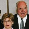 Altbundeskanzler Helmut Kohl und seine Freundin Maike Richter haben geheiratet.