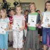 Die Leseköniginnen der Grundschule: Erste Klasse: Franziska Gottwalt (1a), zweite Klasse Isabelle Bub (2b), dritte Klasse Sarah Hofmeister (3a), vierte Klasse Isabel Dill (4c).