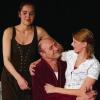 Aschach/Bad Bocklet (iwi)   Das Theater an der Disharmonie Schweinfurt führt am Samstag, 14. Juni, um 20.30 Uhr im Schlosshof Aschach und am Sonntag, 15. Juni, um 15 Uhr im Kursaal Bad Bocklet Molieres Der eingebildete Kranke auf. Moliere schrieb die Komödie, seine letzte, im Jahr 1673 innerhalb von nur fünf Tagen. Die behandelten Themen sind zeitlos: Attackiert werden die notorischen Egoisten, die Möchtegern-Dauerkranken, eine überhebliche Medizin. Argan, der eingebildete Kranke ist krank, weil er krank sein will, denn die Krankheit gibt ihm die Möglichkeit, im Mittelpunkt zu stehen. Die sich fortlaufend ins Absurde steigernde Geschichte ist Grund für Gelächter über viele Unzulänglichkeiten. Es spielen Peter Hub (Argan), Rebecca Reichert (Toinette), Katherina Götz, Maximilian Rückert, Anna Weisenberger, Aaron Schmidt, Christine Hadulla und andere. Karten sind erhältlich unter  (0 97 08) 61 42 oder 3 58 oder an der Abendkasse. Bei schlechtem Wetter findet auch die Samstags-Vorstellung im Kursaal Bad Bocklet statt.