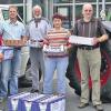 Spendenübergabe im BayWa-Technikzentrum Wülfershausen. Das Foto zeigt von links: Robert Horz (erster Vorsitzender der Bad Neustädter Tafel), Verkaufsberater Michael Sturm, Günter Bohl (Fahrer bei der Tafel), Romy Straub (zweite Vorsitzende der Bad Neustädter Tafel) und Verkaufsberater Winfried Warmuth.WOLFGANG RUCK