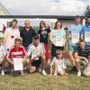 Thüngen (wh)   Sieben Teams hatten am zweiten Thüngener Hobbyfußballturnier teilgenommen, das vom FC Thüngen veranstaltet worden war. Erlaubt waren maximal zwei Spieler der ersten Fußballmannschaft je Team, so dass für ausgeglichene Spiele gesorgt war. Alle Teams mussten gegeneinander antreten und letztendlich gewannen die jungen Männer von „Barfuß Bethlehem“, gefolgt vom Bayern-Fanclub, der Jugendgruppe „Loach“, dem „Grauen Star“, den Männerturnern, dem Vorjahressieger TCA und den Kampfküken. Torschützenkönigin wurde Hanna Seubert vom einzigen Frauenteam, den „Kampfküken“. Jonas Stiel war  an der Torwand der beste Schütze. Im Bild hinten von links: Organisator Thomas Schall, Vorsitzender Willy Hehrlein, Torschützenkönigin Hanna Seubert, Cindy Linn (Kampfküken), Julian Mehling  (Barfuß Bethlehem), Sascha Pregitzer (Grauer Star). Vorne von links: Andreas Fiedler (Bayern-Fanclub), Johannes Köhler (Loach), Niko Lauer (TCA), Jonas Stiel und Alexander Schömig (Herrenturnen).