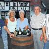 Der neue Vorsitzende des Heimat- und Verschönerungsvereins Erlenbach, Johann Greser (rechts), verabschiedete die langjährigen Vorstandsmitglieder (von links) Thomas Liebler, Hildegund Flohr, Margot Schultheiß und Oskar Weidlein.