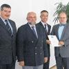 Bei der Unterzeichnung eines Folgevertrags für die integrierte Versorgung in der Region Ochsenfurt, von links: Wolfgang Nopper (AOK-Ressortdirektor), Prof. Dr. Thomas Wolf (Geschäftsführer MainArzt), Horst Keller (AOK-Direktor), Dr. Alexander Schraml (Geschäftsführer der Main-Klinik).