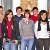 Für ihren Sammeleifer wurden diese jungen Leute geehrt. Die  Dankesbekundung  nahmen Bürgermeister Peter Schön und der Vorstand der Wülfershäuser Soldatenkameradschaft Peter Götz vor. Im Bild (vorne von links) sind Christina Schmitt, Sara  Wirsing, Franziska Wirsing  und Lisa Balling.  Hinten (von links)  Peter Götz, Michael Heinrich, Martin Seifert, Felix Will, Johannes Eckert und Bürgermeister Peter Schön zu sehen. Es fehlen Sophie Juraschek und Melissa Uhlein.