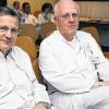 Die im Krankenhaus der Stiftung Juliusspital für das Thema Darmzentrum und Tumorkonferenz verantwortlichen Chefärzte Ekkehard Schippers (links) und Wolfgang Scheppach.