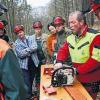 Speziell für Frauen gedacht ist der Motorsägenkurs beim Amt für Landwirtschaft/Forstamt in Lohr.