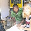 Die Schweinfurter Gymnasiastin Johanna Masuch (19) hat sich auf den Weg nach Afrika gemacht, um die Wurzeln dieser Kunst zu erspüren und in ihrer Facharbeit zu erläutern.