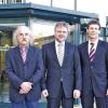 Landrat Thomas Schiebel (rechts) stellte am Donnerstag die neuen Ärzte des Klinikums Main-Spessart vor: Dr. Jürgen Schneider, Chefarzt für allgemeine und viscerale Chirurgie (links), und Dr. Christoph Zander, leitender Oberarzt.