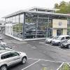 Nach dem Neubau des Ausstellungsraums für VW plant das Autohaus Sessner in Hohenfeld bereits einen weiteren Neubau. Die Audi-Verkaufshalle am Ende der Mainstraße soll durch einen 60 Meter langen Neubau ersetzt werden.