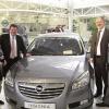 Opel wird es weiter geben, sind sich (von links) Marion Reuther, Volkmar Halbleib, Walter Kolbow (alle SPD) und Autohaus-Chef Claus Bauernfeind sicher.