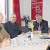 Die neue wirtschaftspolitische Sprecherin der SPD-Bundestagsfraktion, Ute Berg, und MdB Frank Hofmann informierten sich beim Gesamtbetriebsratschef der Schaeffler-Gruppe, Norbert Lenhard (Mitte links) über die Lage. Mit dabei Schwerbehindertenvertreter Harry Grohganz (links).