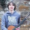 Außergewöhnliches Talent an der Gitarre: Der 13-jährige Simon Krapf aus Gerolzhofen vertritt die Region beim Landeswettbewerb „Jugend musiziert“ auf bayerischer Ebene.