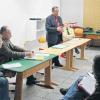 Diskussion um den Umzug der Schüler von Haßfurt nach Sylbach beziehungsweise ins Nassachtal (von links): Stephan Schneider von der städtischen Hauptverwaltung Haßfurt, Bürgermeister Rudi Eck, Rektor Jörg Krug und Bischof von der Polizei Haßfurt.