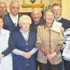 Die eifrigsten Wanderer des Rhönklub Zweigverein Bischofsheim wurden mit einer Urkunde geehrt.