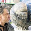 Jan Polacek und sein Denkmal für Fritz Soldmann.