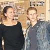 Szenenbildnerin Kobita Syed und Regisseur Oliver Kienle vor der Pinnwand des Szenenbildstudios. Am 16. April starten die Dreharbeiten zu „Bis auf's Blut“; das Filmteam steckt gerade mitten in der Vorproduktion.