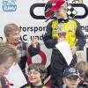 So unterhalten sich Sieger . . . Gesehen bei der Siegerehrung beim von der Motorsportvereinigung ausgerichteten Kartslalom in Gerolzhofen.