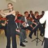 Heitere klassische Musik boten die Solistin Hannah Schmitt und das Kammerorchester Schweinfurt im Schloss Zeilitzheim.
