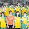 (gbr)   Die Handball-Mädchen IV des Egbert-Gymnasiums Münsterschwarzach bezwangen im Bezirksfinale die Gäste vom Hermann-Staudinger-Gymnasium Erlenbach recht deutlich mit 22:14. Im ersten Spielabschnitt taten sie sich gegen die spielerisch eingespieltere Mannschaft aus dem Miltenberger Kreis noch recht schwer, doch im zweiten Durchgang setzten sie sich durch gelungene Kombinationen und auch durch Einzelaktionen sicher durch. Die siegreiche Mannschaft (hinten von links): Betreuer Siegfried Schmiedl, Laura Ullmann, Lisa Ebner, Viktoria Rinke, Miriam Wegele, Alyssia Otto, Anna Seufert, Kreisschulobfrau Gerlitta Brunner; (vorne von links): Lisa Ullmann, Ann-Kathrin Werner, Michel Paul, Katrin Will, Verena Stegmaier, Felicitas Trost