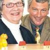 Spielen beim Ausbau der Kindertagespflege alle mit: (von links) Anna Barbara Keck (Abteilungsleiterin im Landratsamt), Ulrike Reuß (Frauen-Netzwerk), Siegbert Goll (Jugendamt) und Landrat Thomas Bold.