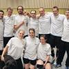 (mp)   Die erste Hobbymannschaft der TG Würzburg hat sich die Meisterschaft in der 1. Volleyball-Hobbyliga Unterfranken, der höchsten von vier Freizeit-Ligen im Raum Würzburg gesichert. Insgesamt spielen für die TG Würzburg vier Hobbyteams in den vier Ligen. Unser Bild zeigt das erfolgreiche Ensemble: (hinten von links) Markus Stürzenberger, Ingo Lange, Holger Jeschke,  Michael Scharvogel, C.D.,  Marko Striese, Michael Miltenberger; (vorne von links) „Maskottchen“ Nia, Verena Stürzenberger, Nicola Schmid und Sandra Kochseder. Es fehlt Marcel Schuster.