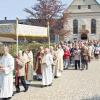 Zum Hochfest der Kreuzauffindung fand am Kreuzberg ein Pontifikalamt mit dem Bamberger Erzbischof Ludwig Schick mit anschließender Prozession statt.