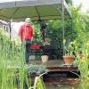 Landschaftspfleger Michael Maier hat den Garten der Familie Stichel-Gürck umgestaltet.