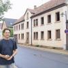 Im Oktober will Günter Kreuzpaintner aus Helmstadt sein Mehrgenerationenhaus in der Durchgangsstraße von Helmstadt eröffnen. Noch aber ist viel zu tun.