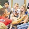 Die Kinder berichteten klaro-Reporter Jürgen Gläser, was sie zu ihren vier vorbereiteten Themen alles schon wussten, und stellten zu jedem Themengebiet immer auch einige Expertenfragen, die dann im Studio von Fachleuten beantwortet werden.