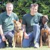 (-er)   Bei der Bayerischen Meisterschaft im Turnierhundesport, die kürzlich beim Hundesportverein HSV Roßtal ausgetragen wurde, hat Thomas Beck vom Kynologischen Club Schweinfurt mit seiner Hündin „Lady“ den 3. Platz und somit die Bronzemedaille erreicht. Bernd Hilmer kam mit „Sheila“ auf Platz 5. Beide haben sich in Großhabersdorf für die Deutsche Meisterschaft qualifiziert. Beim Turnierhundesport haben die Sportler zusammen mit ihren Hunden zwei Slalom-Parcours, einen Hürdenlauf, zwei Hindernisbahnen und eine Gehorsamsübung zu absolvieren. Von links: Bernd Hilmer mit Sheila, Thomas Beck mit Lady.