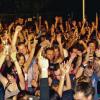 (agä)   Ab 20 Uhr strömten die Massen zur Beachparty der Interessengemeinschaft Jugendzentrum Himmelstadt an die CSU-Grillhütte in Himmelstadt. Beachparty in Himmelstadt bedeuten Strandfeeling, Festival-Atmosphäre, eisgekühlter Sangria, eine Cocktailbar und die Beachbar. Pizzen und Grillspezialitäten sorgten für das allgemeine leibliche Wohl der jungen Besucher. Die passende Partymusik gab es natürlich auch in Himmelstadt. Das alles bei freiem Eintritt. Es wurden an den „Check-Points“ Ausweis- und Rucksackkontrollen durchgeführt und ein Euro Sicherheitsgebühr verlangt. Das Einzige, was mitgebracht werden musste, war super Laune und gute Stimmung, die die ganze Nacht lang angehalten hat. Weitere Bilder gibt es unter www.juzhimmelstadt.de.