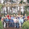 (wo)   Einen abenteuerlichen Tag verbrachten 18 Kinder mit ihren Eltern bei der Ferienpass-Aktion der Gemeinde Marktsteft im Kletterpark Enderdorf am Brombachsee. Die Mädchen und Buben schwebten unter anderem auf Hängebrücken in zehn bis 14 Metern Höhe. Das, so der Pressebericht, erforderte einigen Mut. Anschließend ging es an den Strand zum Erholen.