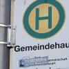 (fes)   Diesen „Schickeria“-Aufkleber des Fan-Clubs des FC Bayern München hat ein aufmerksamer Zeitgenosse am Halteschild der Bundesbahnbusse am Kindergarten in Wernfeld entdeckt. Eher unwahrscheinlich ist, dass dieser berüchtigte FC-Bayern-München-Club in Wernfeld einen Ableger hat.
