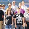 (mk)   Sechs junge Leute haben am 1. September ihre Berufsausbildung beim Kindermöbel-Spezialisten Paidi in Hafenlohr begonnen. Darunter sind laut Pressemitteilung des Unternehmens vier Industriekaufleute und zwei Holzmechaniker. Damit beschäftigt das 180 Mitarbeiter starke Unternehmen insgesamt 19 Auszubildende am Standort Hafenlohr und bleibe so seiner traditionellen Rolle als bedeutender Ausbildungsbetrieb in der Region treu, heißt es. Das Bild zeigt die neuen Auszubildenden mit den Ausbildern Helmut Hartmann, Jürgen Salomon und Roland Schreck.