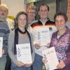 Ehrungen beim FV Dingolshausen: Rainer Vogt, Nicole Ringelmann, Dieter Heise, Holger Sauer, Rita Achtziger und Peter Götz (von links, alle 25 Jahre Vereinstreue) nahmen aus der Hand des Vorsitzenden Norbert Götz (2. v. l.), Urkunde und Nadel entgegen.