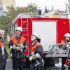 Sie tauschen im Notfall den Habit mit der Feuerwehruniform – die Münsterschwarzacher Klosterfeuerwehr. Das Bild bei einer Übung der Abteiwehr und der Feuerwehr Stadtschwarzach zeigt (von links) Bruder Alois-Maria, Bruder Patrick, Bruder Ewald und Bruder Frowin.