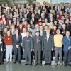 Im Rahmen einer festlichen Abendveranstaltung ehrte die Schaeffler Gruppe die Jubilare der FAG-Standorte Schweinfurt, Eltmann und Elfershausen. Insgesamt feierten 304 Mitarbeiterinnen und Mitarbeiter ihr 40- oder 25-jähriges Betriebsjubiläum. Zwei Mitarbeiter können sogar auf 50 Jahre Betriebszugehörigkeit zurückblicken. Die Gesellschafter der Schaeffler Gruppe, Maria-Elisabeth Schaeffler und ihr Sohn Georg F. W. Schaeffler, sowie Robert Schullan, Vorsitzender der Geschäftsleitung der Schaeffler Gruppe Industrie, sprachen den Mitarbeiterinnen und Mitarbeitern Dank und Anerkennung für ihre Treue und ihren langjährigen Einsatz für das Unternehmen aus.