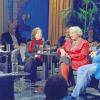 In der Talksendung „Nachtcafé“ des SWR mit Moderator Wieland Backes (links) zum Thema „Die liebe Familie – Nest oder Pest?“ sind am Freitag, 27. November, auch der Schriftsteller Peter Roos und die Romanistik-Professorin Friederike Hassauer (von rechts), beide aus Zimmern bei Marktheidenfeld, zu Gast.