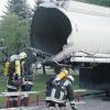 Den zerstörten Tankwagen nutzte die Feuerwehr Gemünden für eine Rettungsübung.