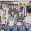 Erfolgereiche Mannschaften geehrt. Beim gemeinsamen Neujahrsempfang der Pfarrei und der Marktgemeinde Oberschwarzach ehrte Bürgermeister Radler die Fußballer U 19, die Tennisherrenmannschaft 30 sowie Beachvolleyball- und Fußballspieler.