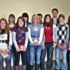 Bestleistungen: Besondere Erfolge bei Schulabschlüssen, Aus- und Weiterbildung, im Sport sowie für soziales Engagement wurden beim Neujahrsempfang gewürdigt. Im Bild von links Norbert Kneuer (Abteilungsleiter Damenfußball), Anna Barthelme, Madeleine Meier, U15-Trainerin Corinna Füglein, Kristina Meier,  U15-Trainerin Dana Marschall, Karina Blaurock, U17-Trainerin Daniela Scheuermann, U17-Trainerin Yvonne Facius, Stephan Müller, Andreas Hillenbrand, Kristina Kuhn, Alois Kraft, Bürgermeister Lothar Zachmann.