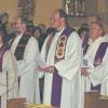Zölibat: Priester haben durch ihr Leben im Zölibat eine herausragende Stellung in der Gesellschaft, hieß es im Mittelalter. Heute nennt Kardinal Joachim Meisner das Zölibat ein kritisches und heilsames Zeichen der Provokation für die moderne Gesellschaft.