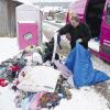 Hansi Funk muss etwa 450 bis 500 Kilogramm „Lumpen“ auf eigene Kosten entsorgen, mit denen seine beiden Altkleider-Container am Stellplatz in Karbach gefüllt waren.