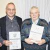 Jubilare: Für langjähriges Singen im Verein ehrte der Gesangverein „Edelweiß“ in Stetten Gotthard Krebs und Heribert Heßdörfer. Im Bild von links: die stellvertretende Vorsitzende Maria Liebstückel, Heribert Heßdörfer, Gotthard Krebs und der Vorsitzende Edgar Völker.