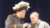 (ac)   Ein deutscher Kleinstaat in der ersten Hälfte des 19. Jahrhunderts: Franz Woyzeck ist ein einfacher Soldat, glücklich mit seiner Marie und ihrem gemeinsamen Kind. Mit Zusatztätigkeiten versucht er, ein wenig mehr Geld für die Familie zu verdienen. Er rasiert seinen Hauptmann, schneidet Stecken und gibt sich als Versuchsobjekt für einen Arzt her, der an ihm eine Erbsendiät erprobt. Hauptmann und Arzt demütigen Woyzeck, der miterleben muss, wie Marie eine Affäre mit dem Tambourmajor beginnt. Von Wahnvorstellungen heimgesucht, verwandelt sich Woyzeck in eine Gefahr, und die Geschichte steuert auf eine Katastrophe zu. Büchners „Woyzeck“ ist eines der einflussreichsten Dramen des 19. Jahrhunderts. Christian Schidlowskys bilderreiche Inszenierung spürt auf eindrückliche Weise Woyzecks Entwicklung nach. Zu sehen ist das Stück beim Gastspiel des Fränkischen Theaters Maßbach am Dienstag, 27. April, in der Stadthalle in Haßfurt. Mehr Informationen im Internet unter www.fraenkisches-theater.de.