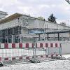 Letzte Arbeiten an Außendämmung und Pflaster: Das Projekt erweitertes Feuerwehrgerätehaus geht in Rottendorf zu Ende.