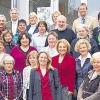 Jubiläum: Sie gehören zu den 33 Lehrern aus dem Landkreis Würzburg, die seit 25 beziehungsweise 40 Jahren im Dienst sind und dieses Jubiläum feierten: Walter Bausenwein, Renée Gahn, Monika Kees, Otto Lang, Maria Pfeufer, Isolde Stratenwerth-Drechsler, Monika Schroeder, Heidi Fröhling, Hans-Jürgen Lecker, Monika Ott, Ilse Eschenbacher, Ute Wolf-Forstner, Ruth Klawitter, Ilse Emmert, Gabriele Schiwon, Reinhard Schlereth, Irmtraud Sinn und Wolfgang Stephan; mit im Bild: Personalratsvorsitzender Stephan Debes, stellvertretende Personalratsvorsitzende Maria Bleß, Schulamtsdirektor Heinz Larisch (fachlicher Leiter des Schulamtes Würzburg-Land), Schulamtsdirektorin Ulrike Bittner-Arnold und Schulrat Erwin Pfeuffer.